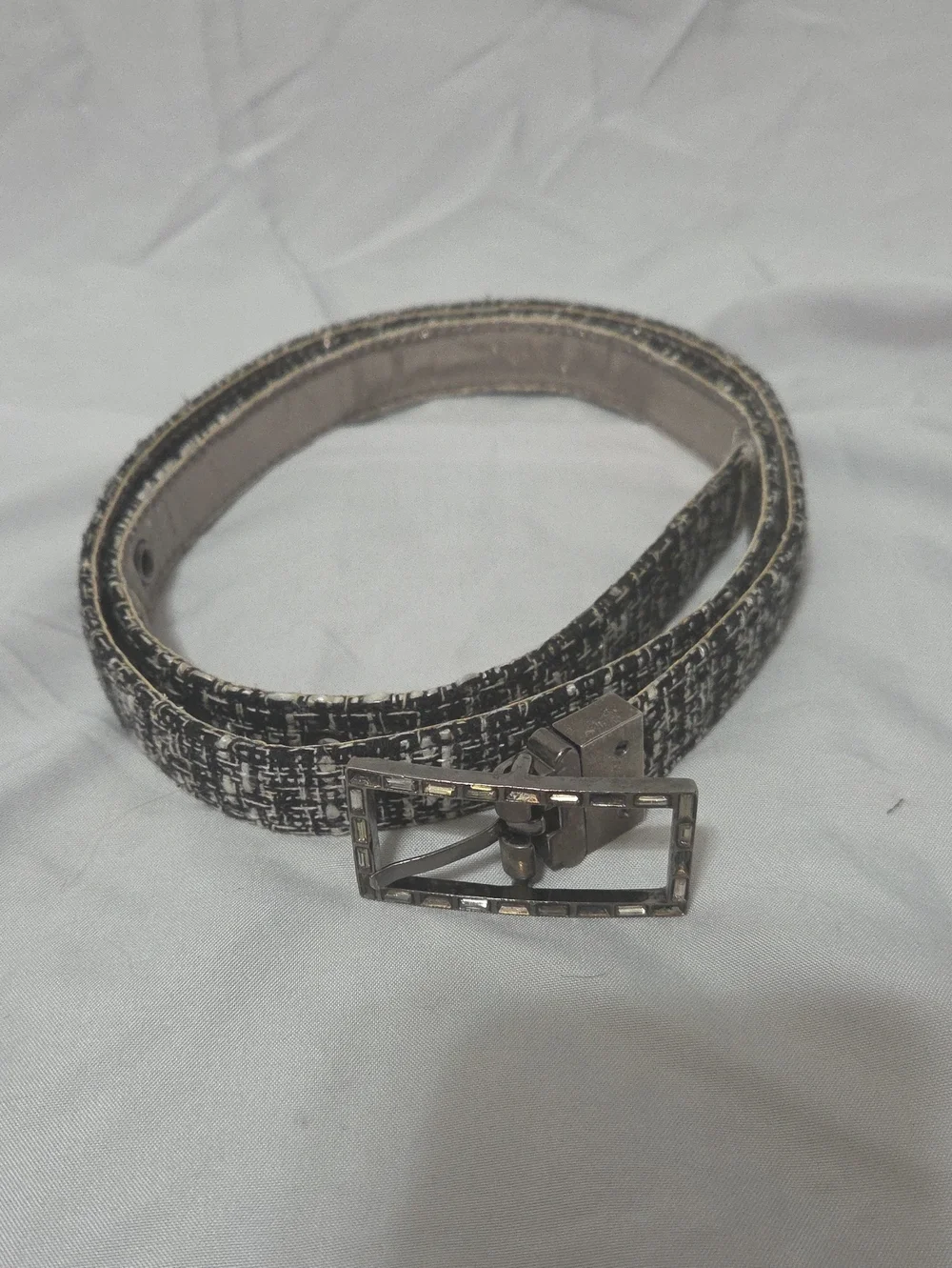 Textured Black & White Narrow Belt W/Metal Buckle, Waist Size 30-34